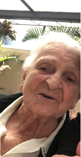 HELENA CANUT DAHER